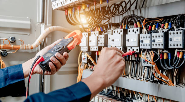 Best Affordable Emergency Electrician  in Manistique, MI